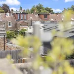 The Terrace - Beautiful 1-bed With Roof Terrace Pass The Keys *