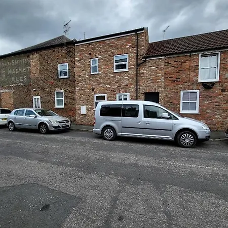 The Terrace - Beautiful 1-bed With Roof Terrace Pass The Keys Appartement York