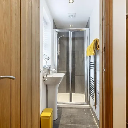 Appartement The Terrace - Beautiful 1-bed With Roof Terrace Pass The Keys