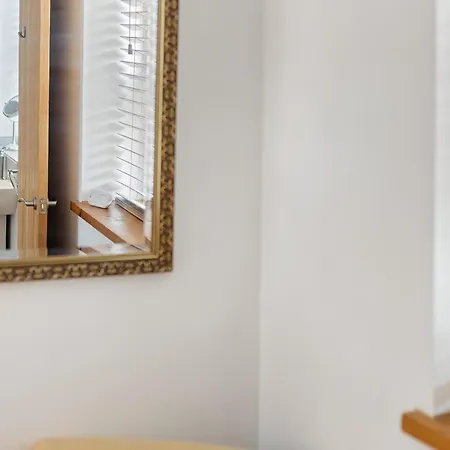 The Terrace - Beautiful 1-bed With Roof Terrace Pass The Keys 아파트 *